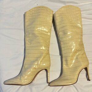 NEW NEVER WORN Size 8.5 Schutz Maryana Crocodile-Embossed Leather Boot